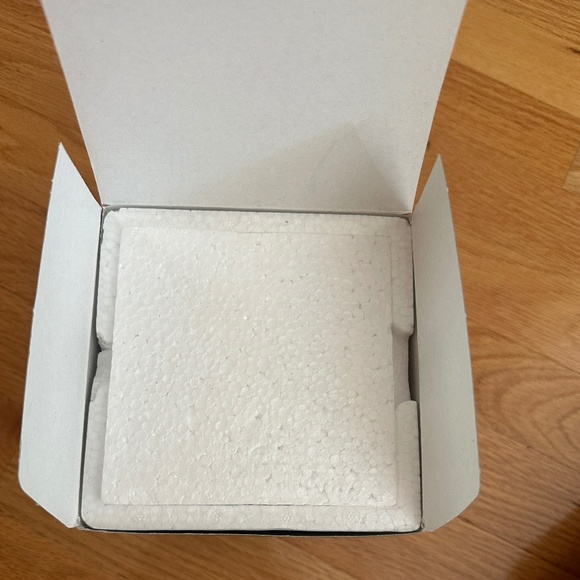 Department 56 Heritage Village Collection Nine Ladies Dancing IX Dickens Village - Picture 11 of 16